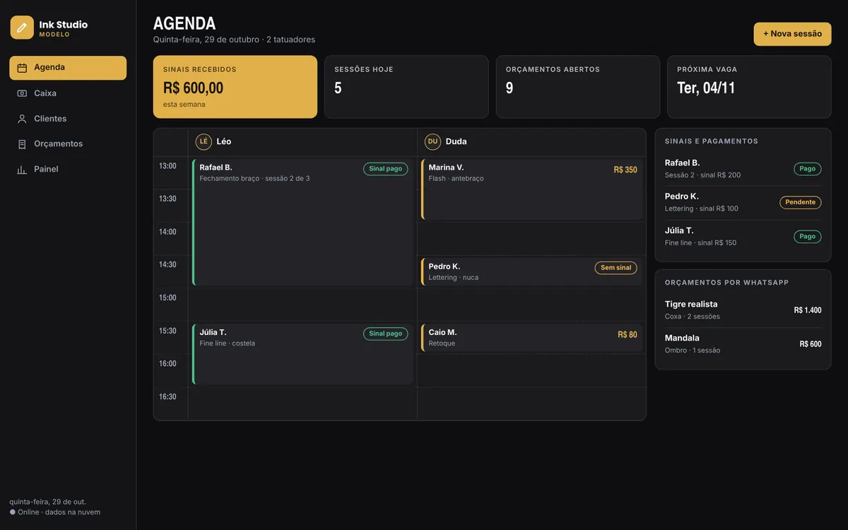 Escuro, menu na lateral · no computador